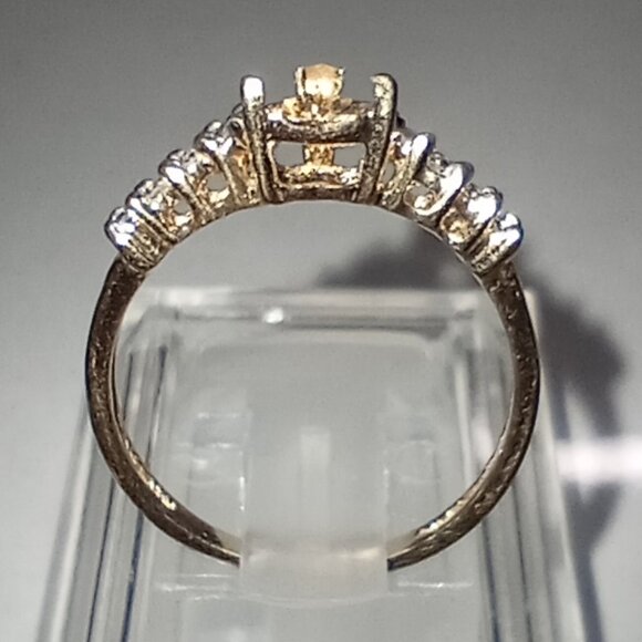 14Kt Yellow Gold 0.16ctw Diamond Heart Semi-Mount Ring - Picture 2 of 5